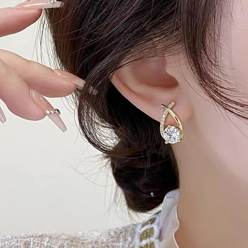 Shiny Micro-inlaid Rhinestone Earrings Ladies Fashion Delicate